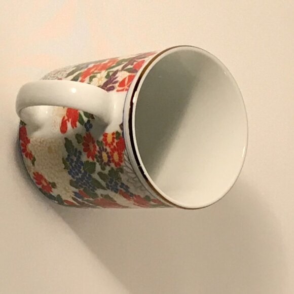 Floral mug made  in Japan - Picture 2 of 4